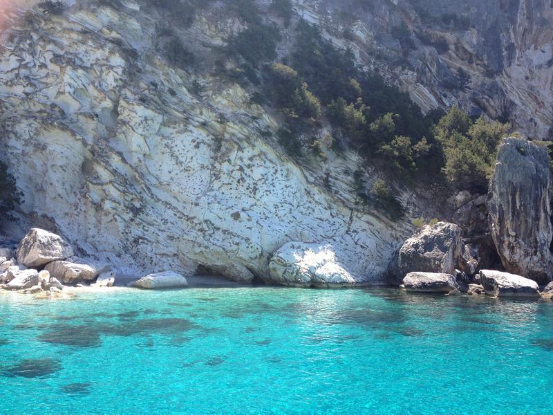 cliff bay, atokos, sail kefalonia yacht charter